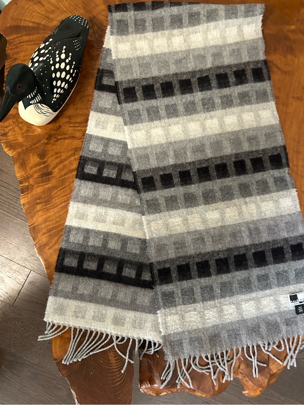 🔥 KALEIDOS 100% Wool Brushed Geometric Block Fringe Scarf - Grey/Black